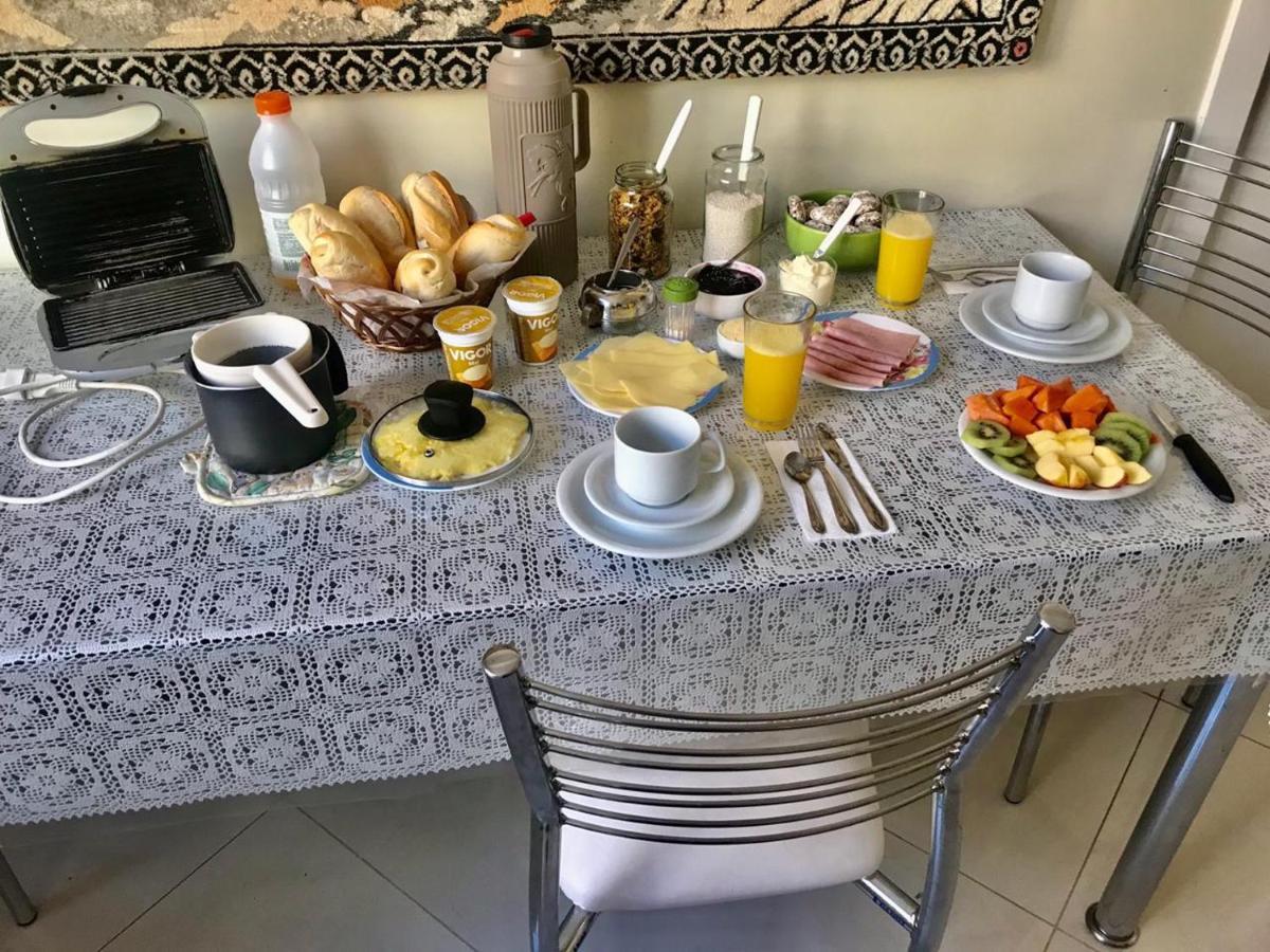 Homestay 3 - Avenida Carlos Gomes ポルト・アレグレ エクステリア 写真