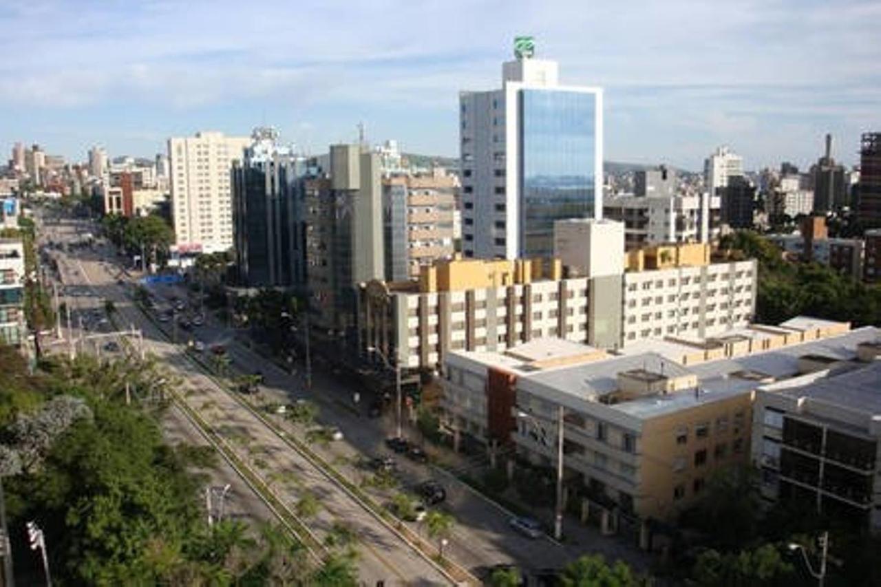 Homestay 3 - Avenida Carlos Gomes ポルト・アレグレ エクステリア 写真